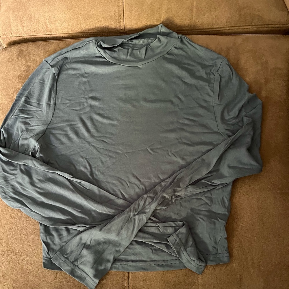 Dusty Blue long sleeve crop top